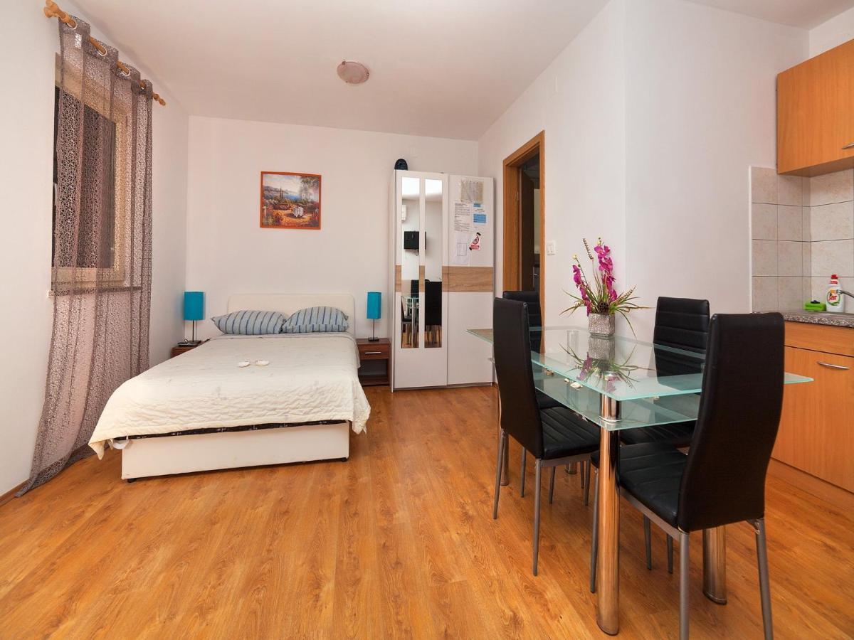 Apartments Barbara Брсеч Экстерьер фото